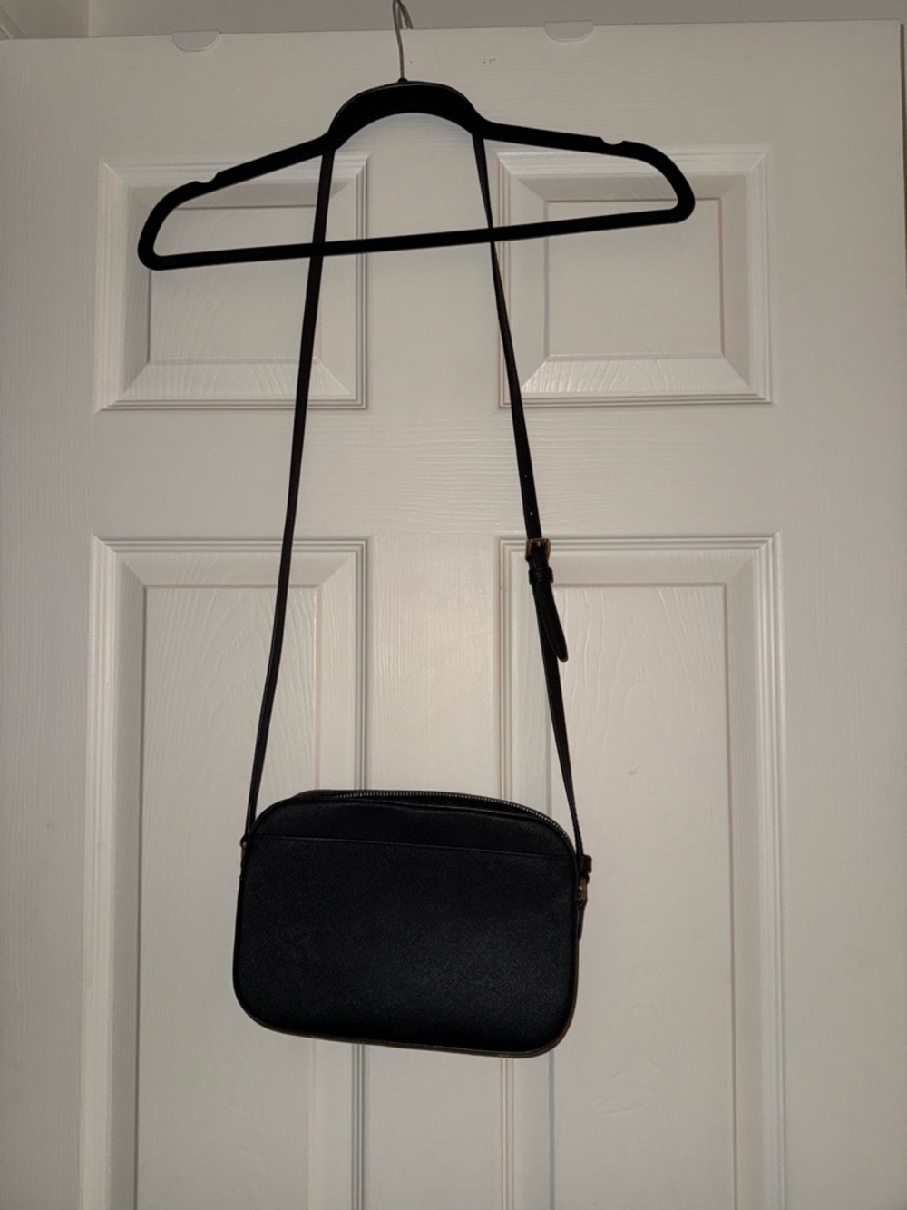 Michael Kors Black Jet Set Crossbody Shoulder Bag - Picture 7 of 9